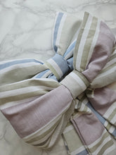 Load image into Gallery viewer, Fabric Bows